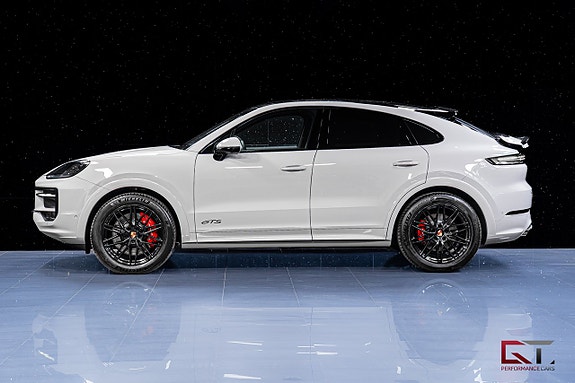 Porsche Cayenne 5 of 5