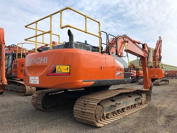 Hitachi ZX250 LC-7 , SÄLJES 4 of 12