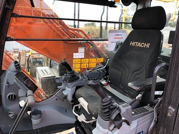 Hitachi ZX250 LC-7 , SÄLJES 6 of 12