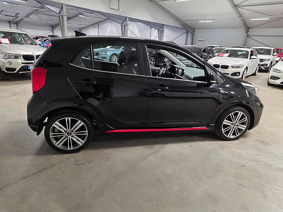 Kia Picanto 3 of 5