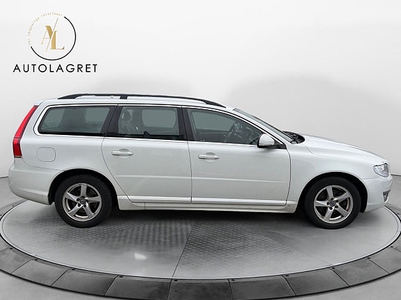 Volvo V70 6 of 15