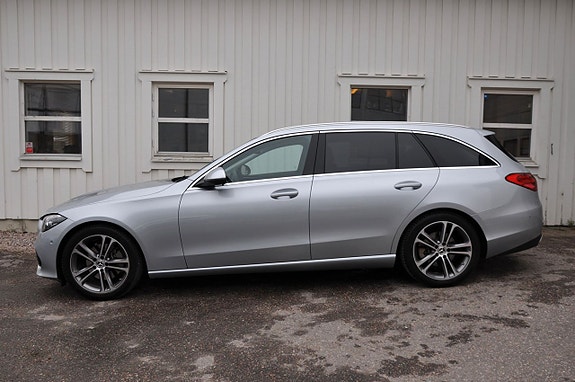 Mercedes-Benz C220 d 3 of 13