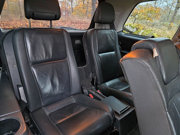 Volvo XC90 9 of 12