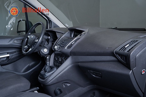 Ford Transit Connect 3 of 10