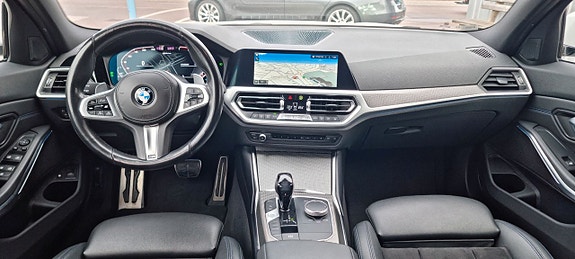 BMW 330e 9 of 16