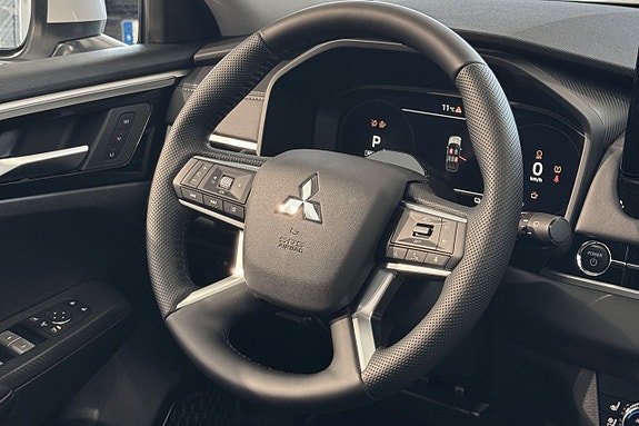 Mitsubishi Outlander 7 of 18