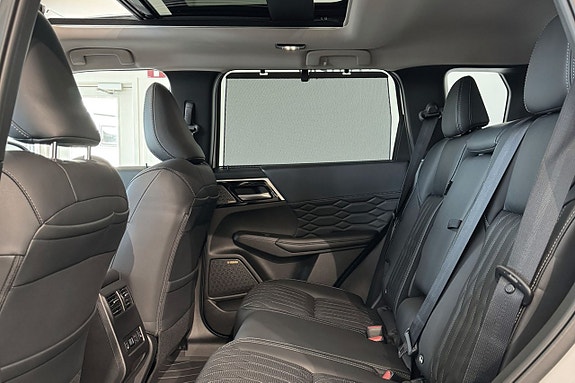 Mitsubishi Outlander 9 of 18