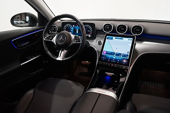 Mercedes-Benz C300 5 of 5