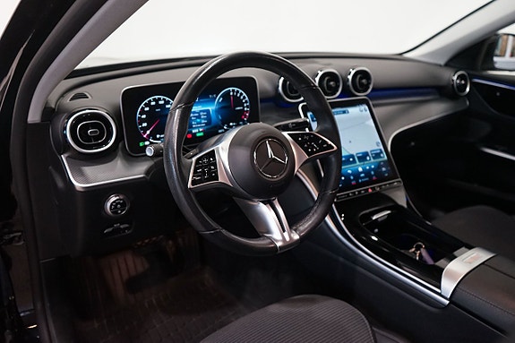 Mercedes-Benz C300 7 of 11