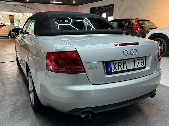 Audi A4 4 of 5