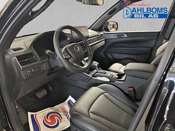 SsangYong Musso Grand 10 of 20