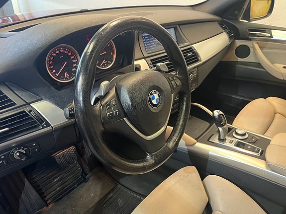 BMW X6 11 of 17