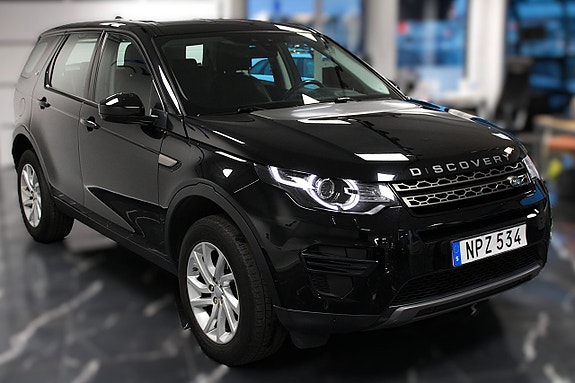 Land Rover Discovery Sport 3 of 5