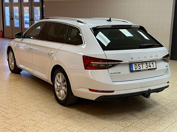 Skoda Superb 4 of 5