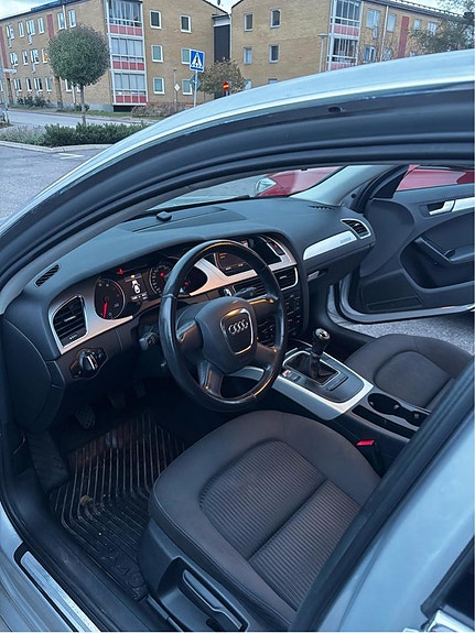 Audi A4 13 of 14