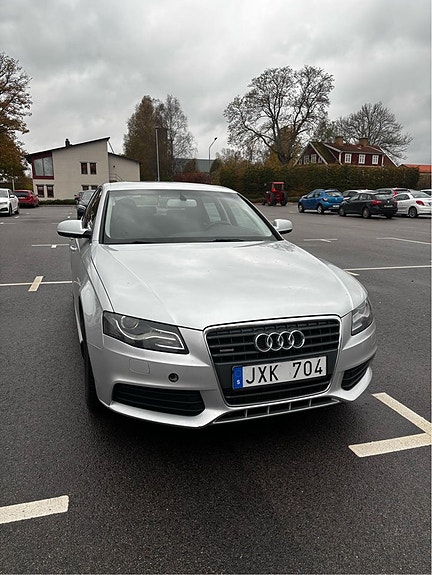 Audi A4 4 of 5