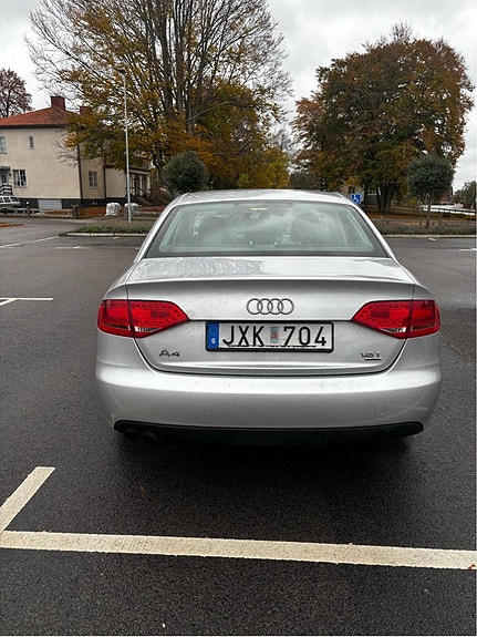 Audi A4 6 of 14