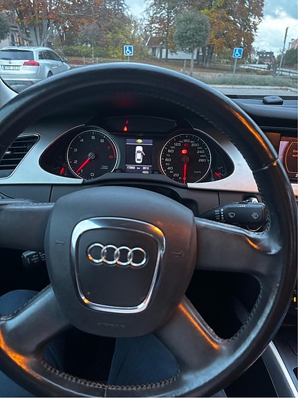 Audi A4 9 of 14