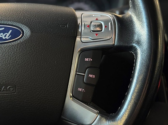 Ford Mondeo 17 of 20
