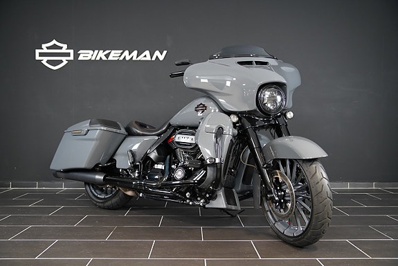 Harley-Davidson FLHXSE CVO Street Glide NYSERV