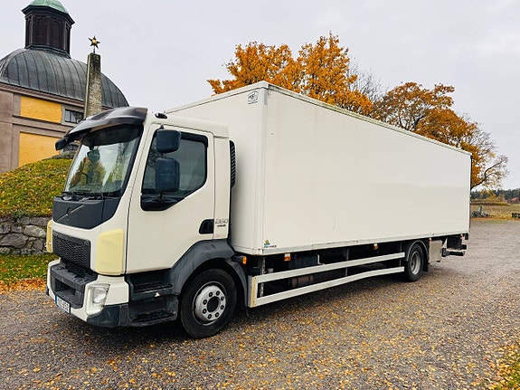 Volvo FL250 4x2 Euro 6 Långt skåp Bakgavellyft