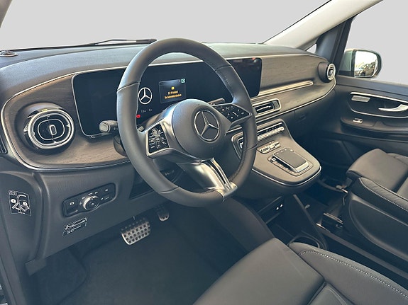 Mercedes-Benz V-Klass 8 of 19