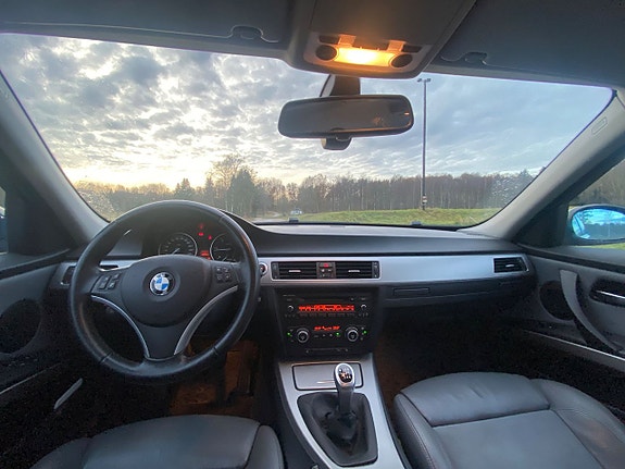 BMW 320 5 of 5