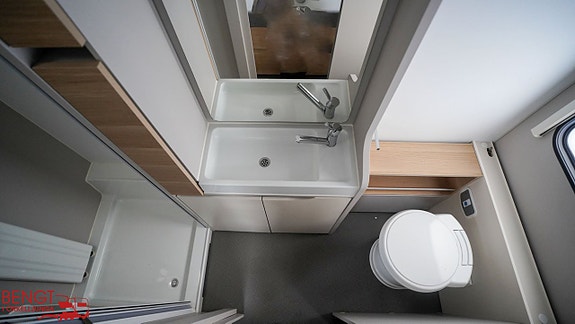 Adria ADORA 613 UT | Förtält 19 of 21