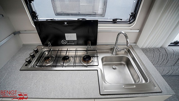 Adria ADORA 613 UT | Förtält 14 of 21