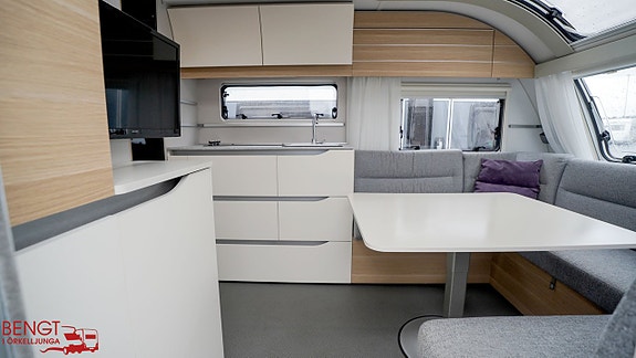 Adria ADORA 613 UT | Förtält 7 of 21