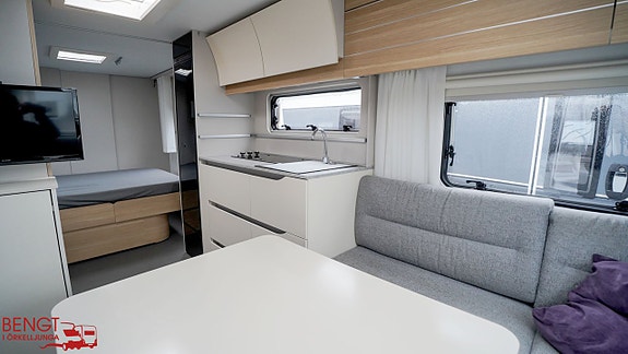 Adria ADORA 613 UT | Förtält 10 of 21