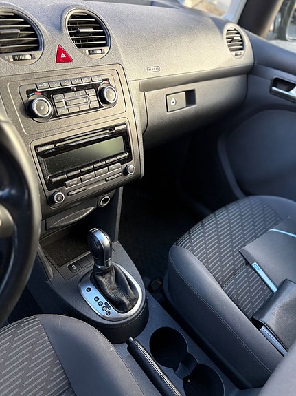 Volkswagen Caddy Maxi 11 of 12