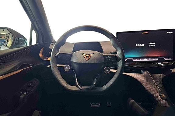 Cupra Tavascan 12 of 13