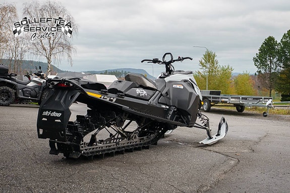 SKI-DOO SUMMIT ADRENALINE 600R -25 4 of 8