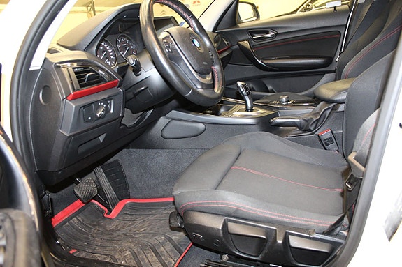BMW 120 13 of 16