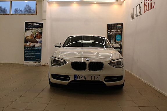 BMW 120 3 of 16