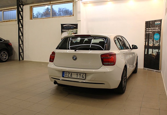 BMW 120 8 of 16