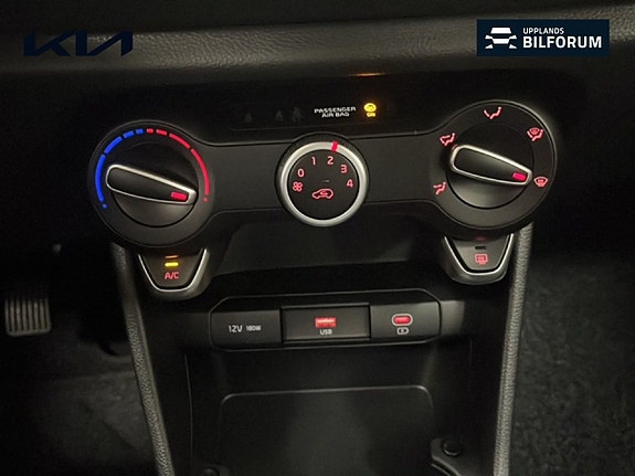 Kia Picanto 13 of 16