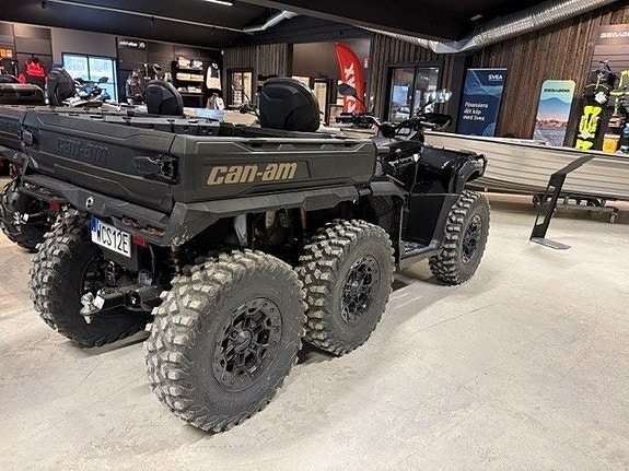 Can-Am Outlander MAX 6x6 Backcountry 1000 2 of 7