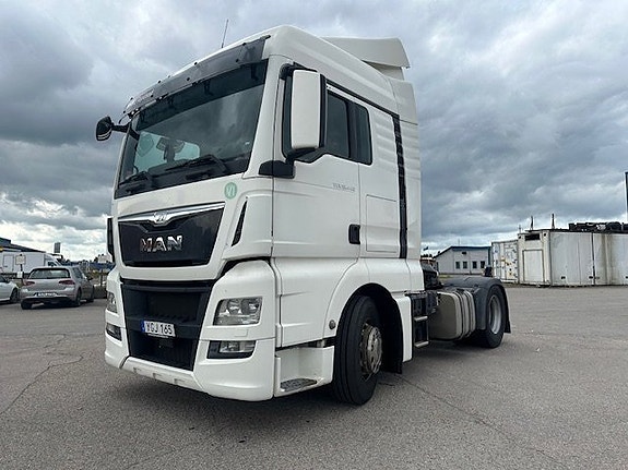 MAN TGX 18.440 4X2 BLS 2 of 5