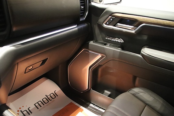 Chevrolet Silverado 1500 16 of 22