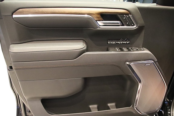 Chevrolet Silverado 1500 10 of 22