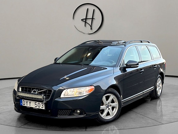 Volvo V70 2 of 24