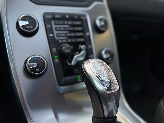 Volvo V70 16 of 24