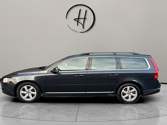 Volvo V70 8 of 24