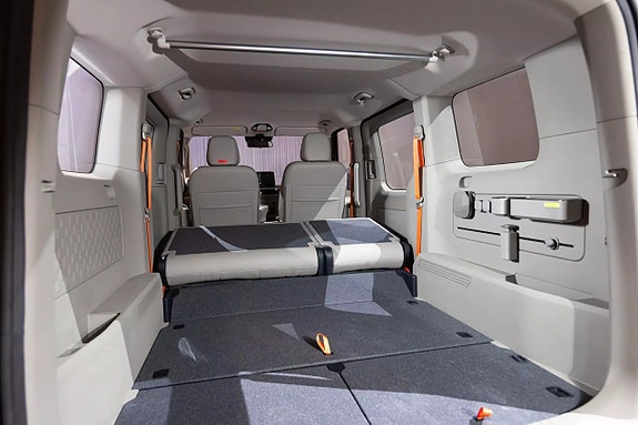 Kia PV5 3 of 4