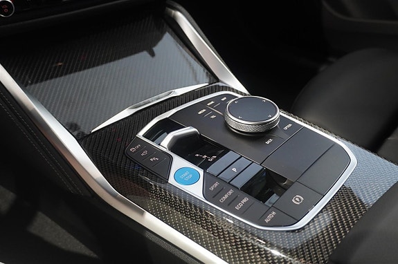 BMW i4 10 of 12