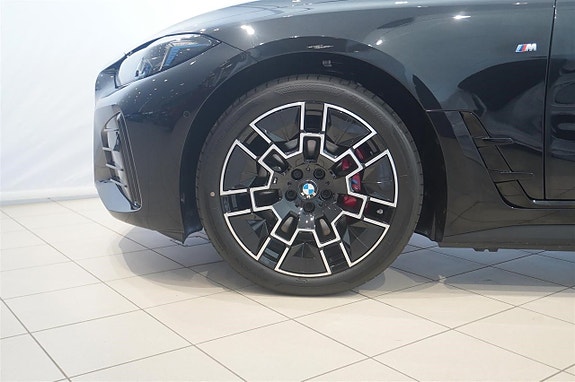 BMW i4 4 of 12