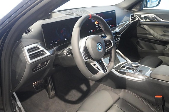 BMW i4 9 of 12