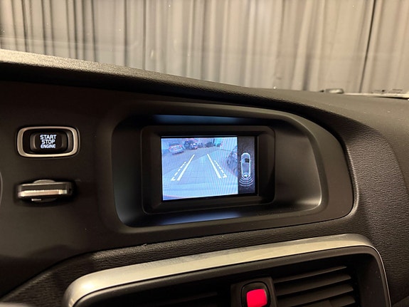 Volvo V40 14 of 22